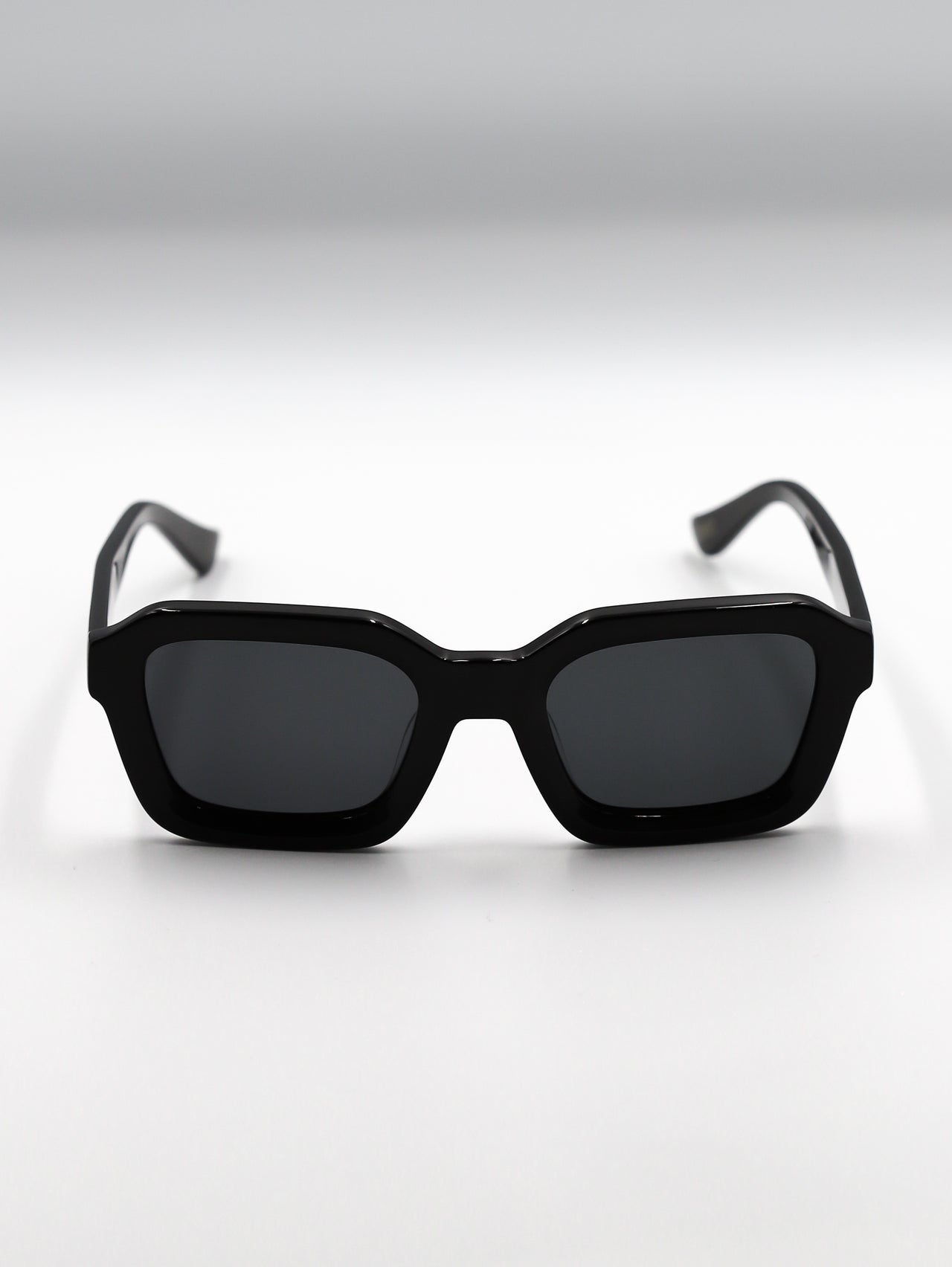 Cannes Black