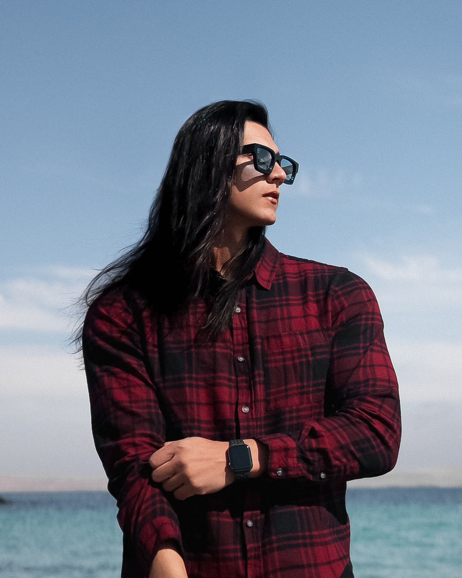 Micenas Black and Blue