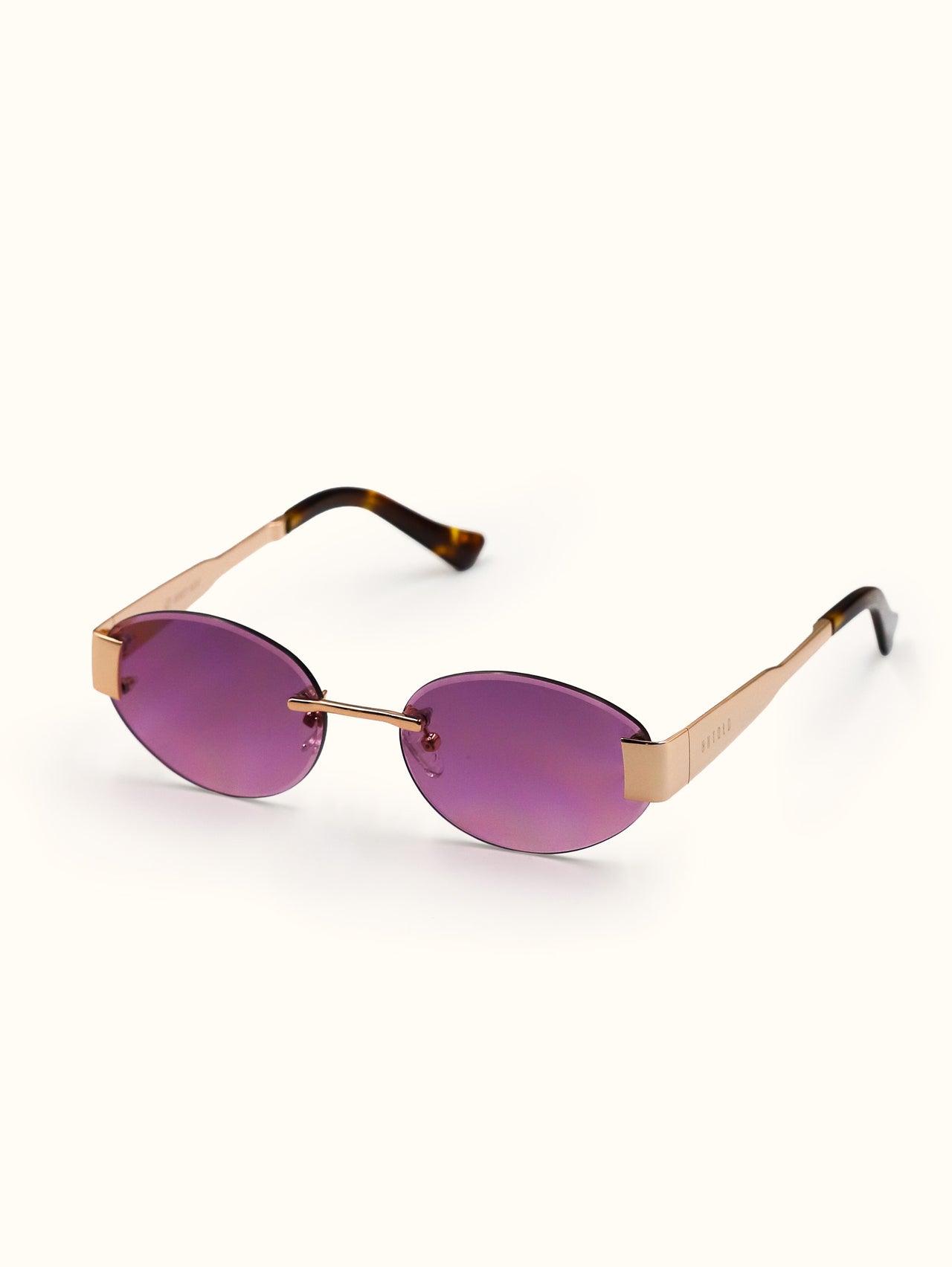 Beauty Night Rose Gold / Pink by Luis Jara