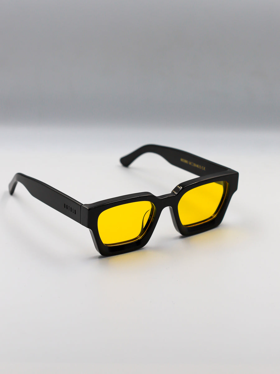 Micenas Black and Yellow