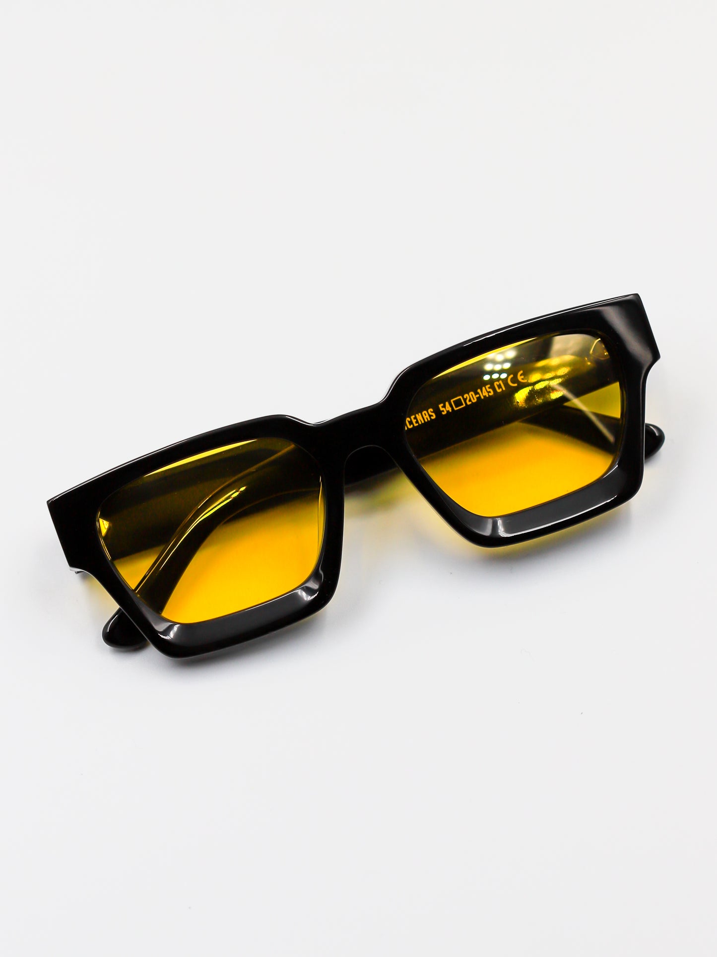 Micenas Black and Yellow