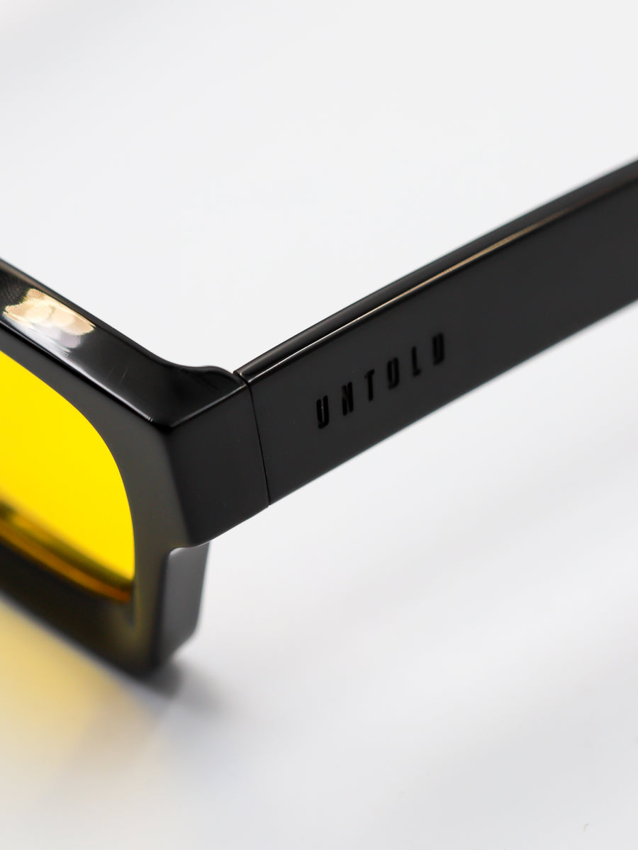 Micenas Black and Yellow