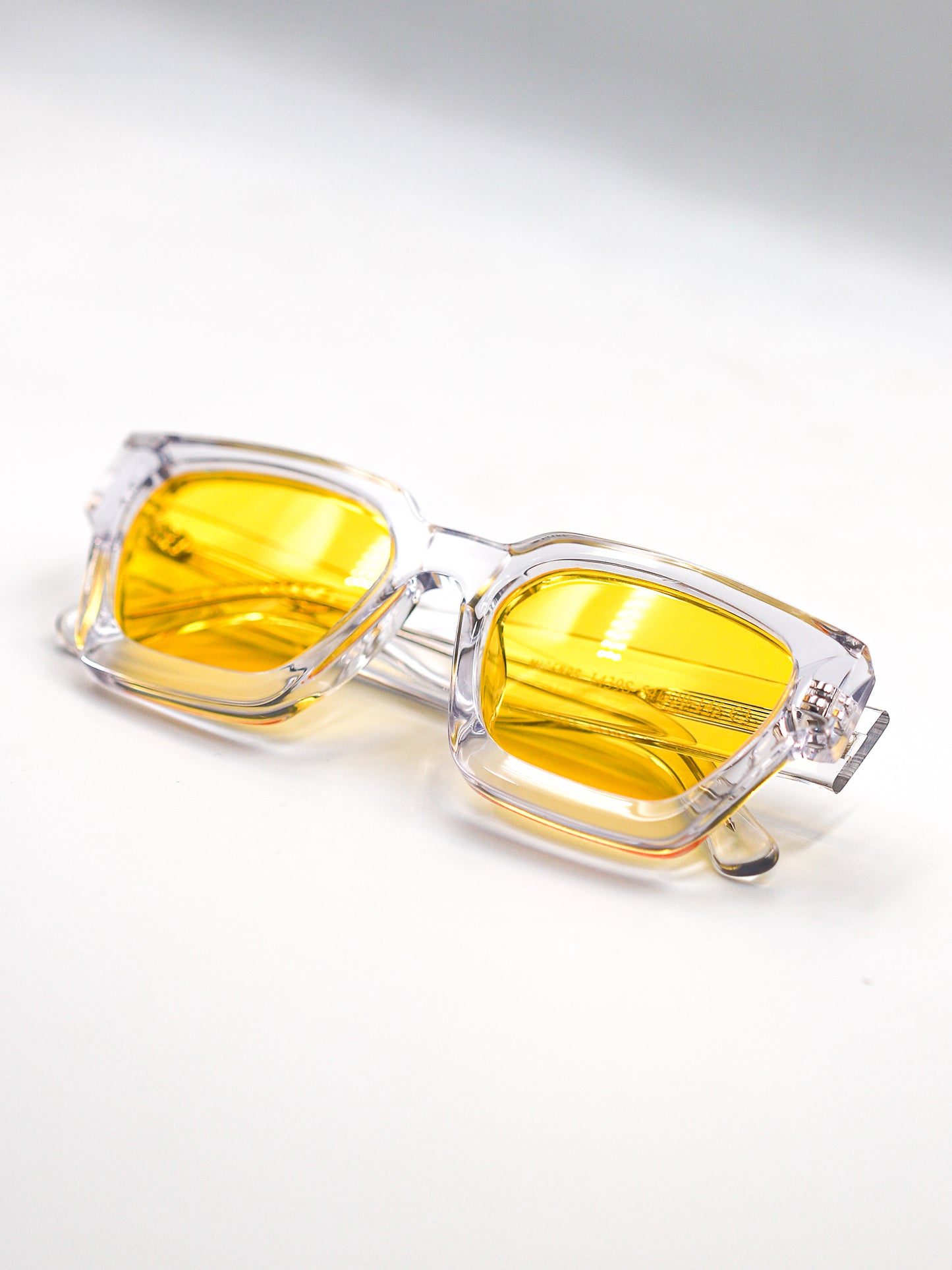 Micenas Clear and Yellow