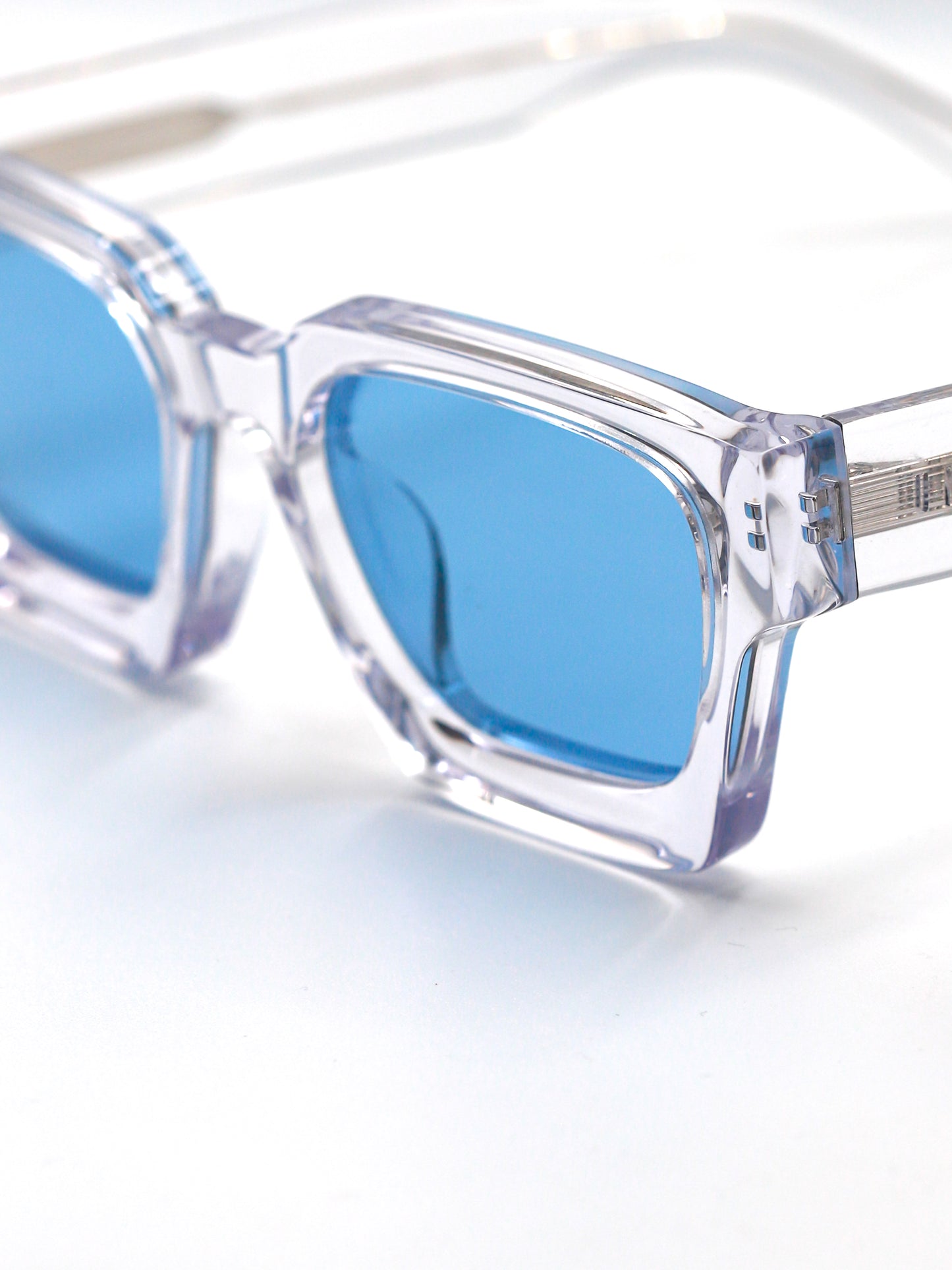 Micenas Clear and Blue