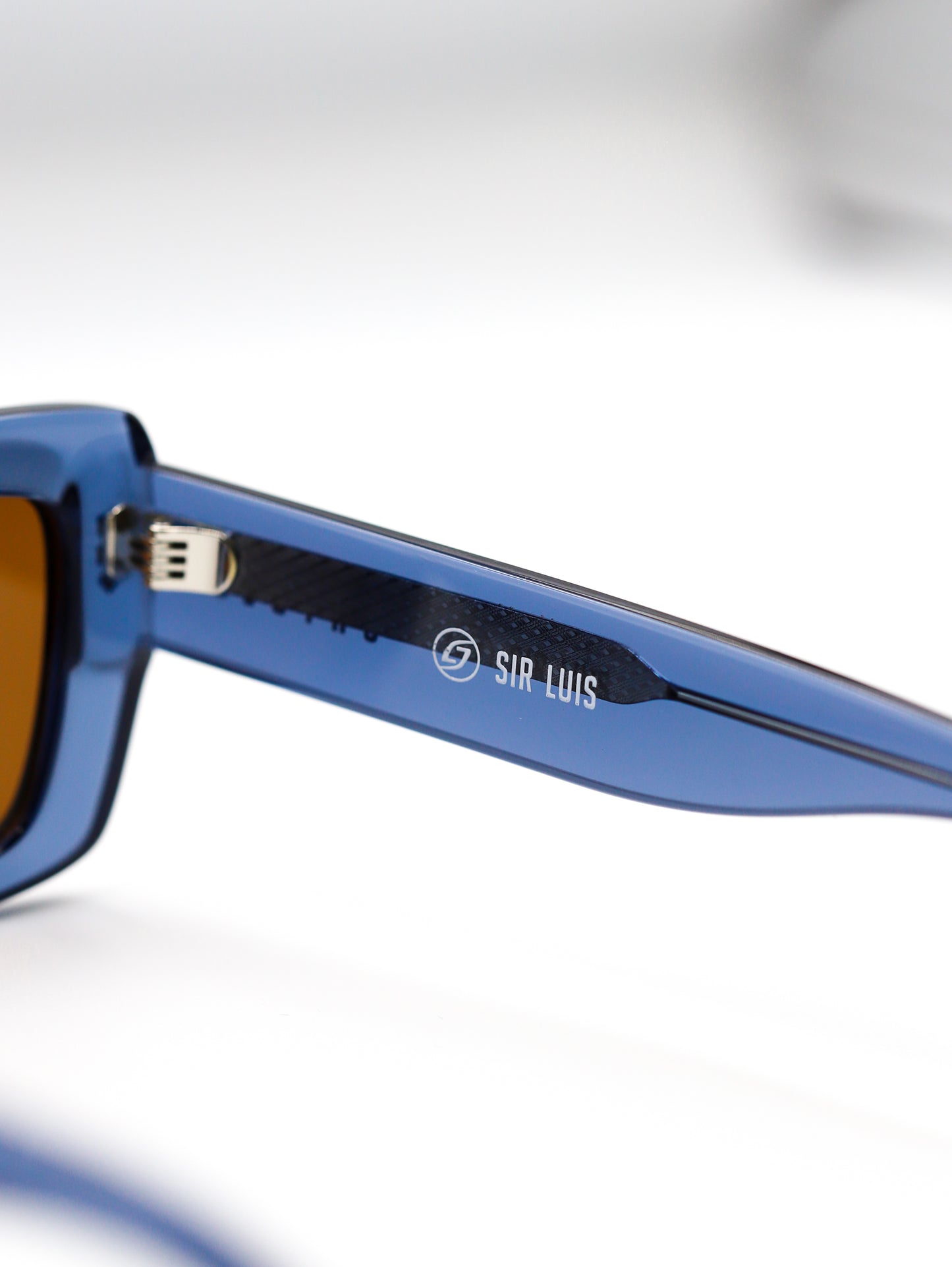 Sir Luis Blue by Luis Jara