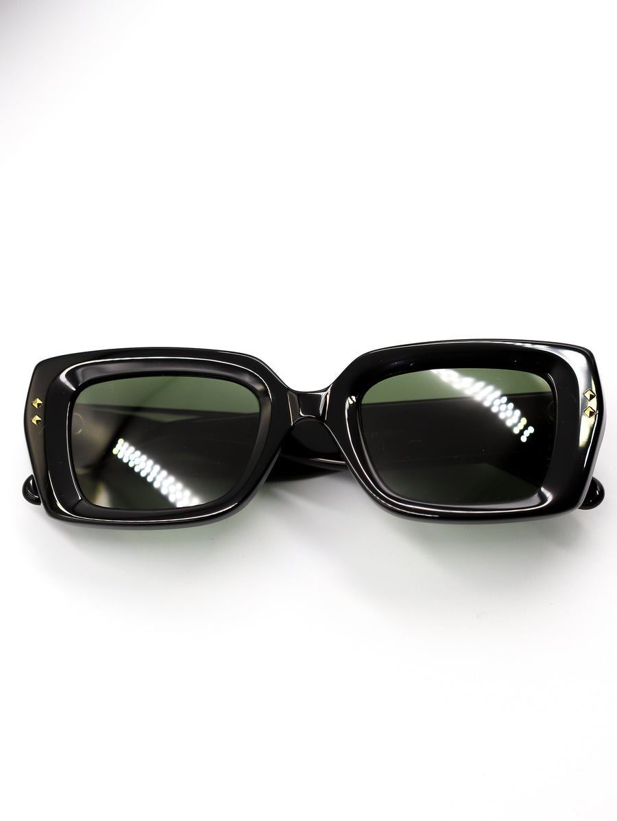 Sir Luis Black by Luis Jara