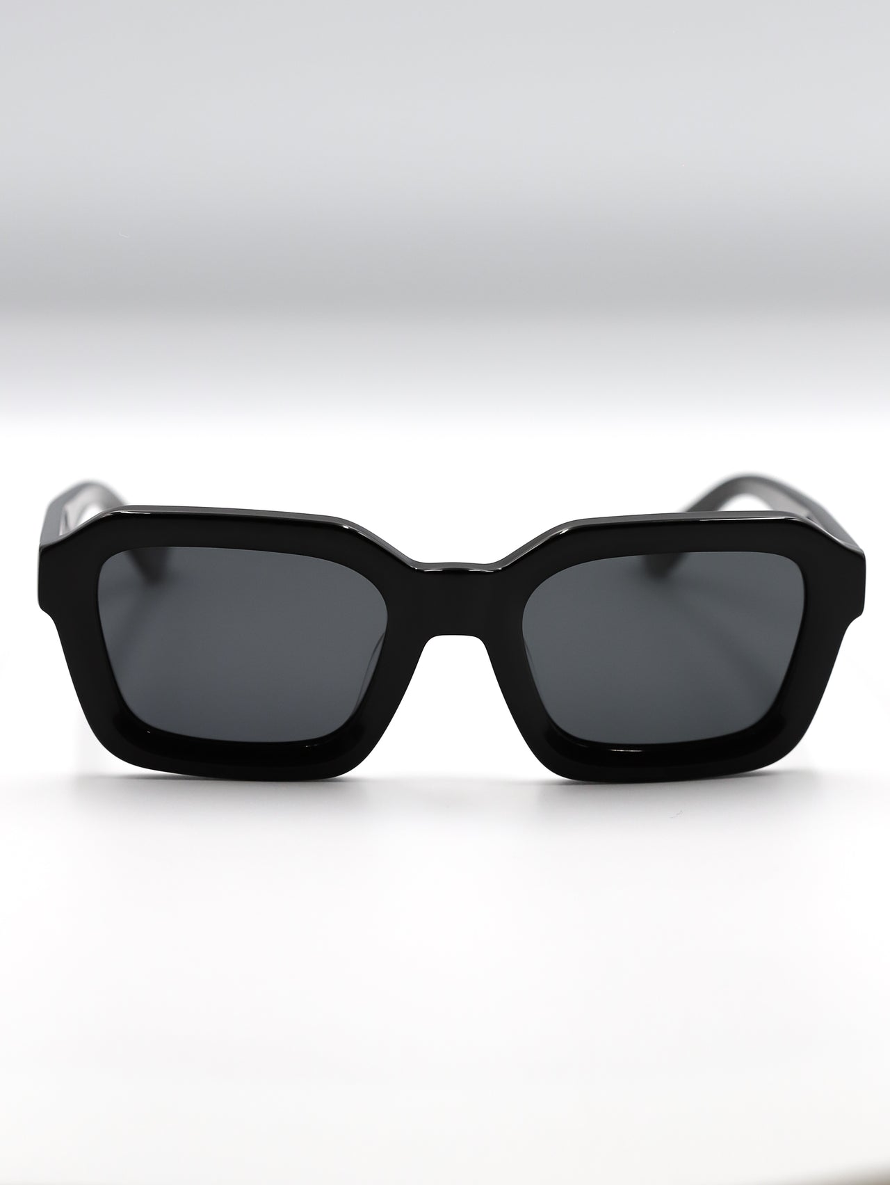 Cannes Black