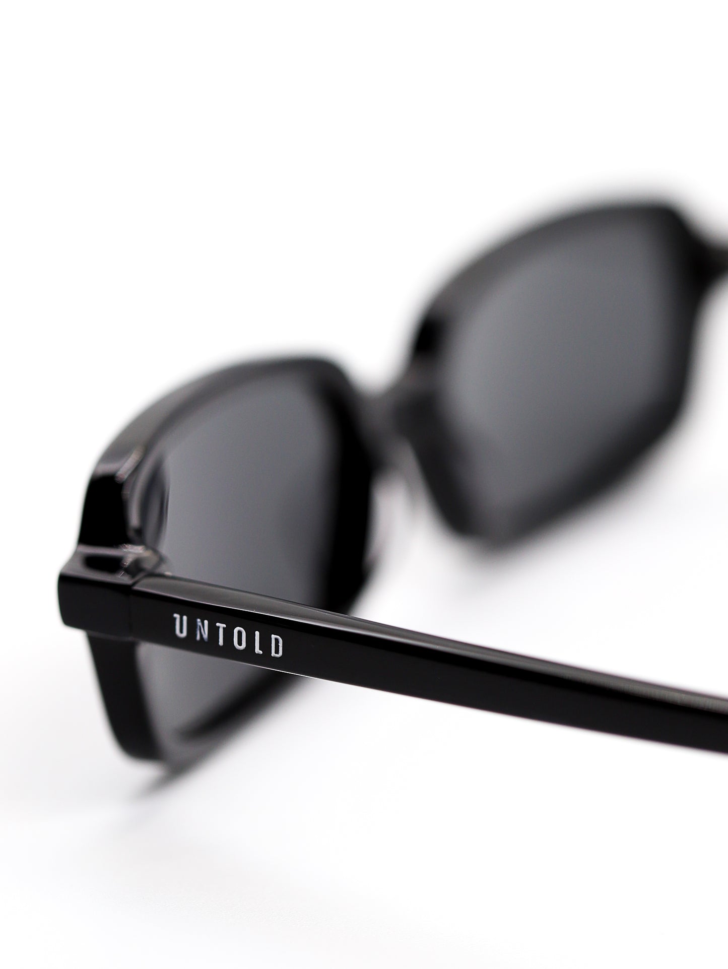 Etna Black