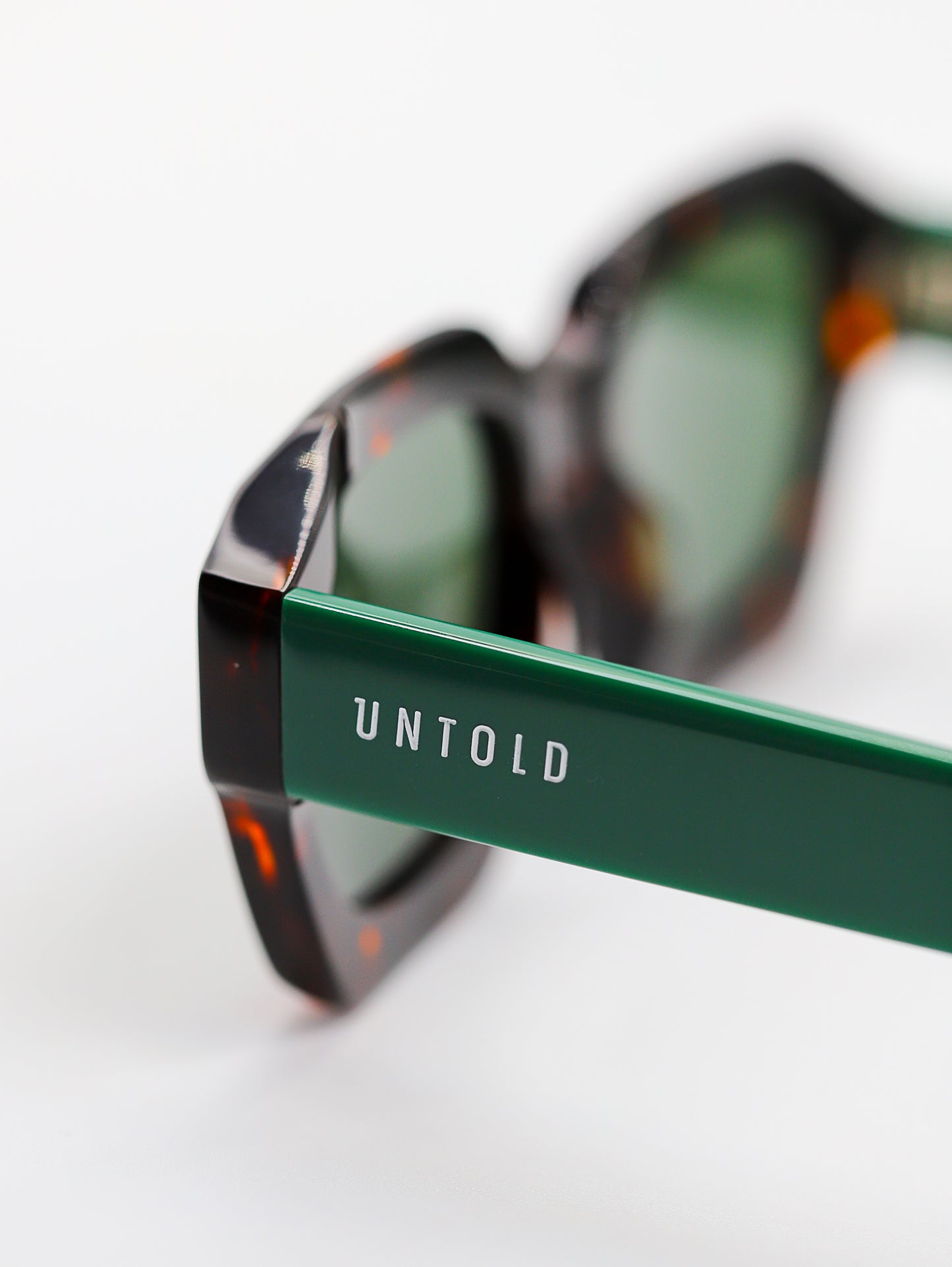 Cosmo Tigris Green