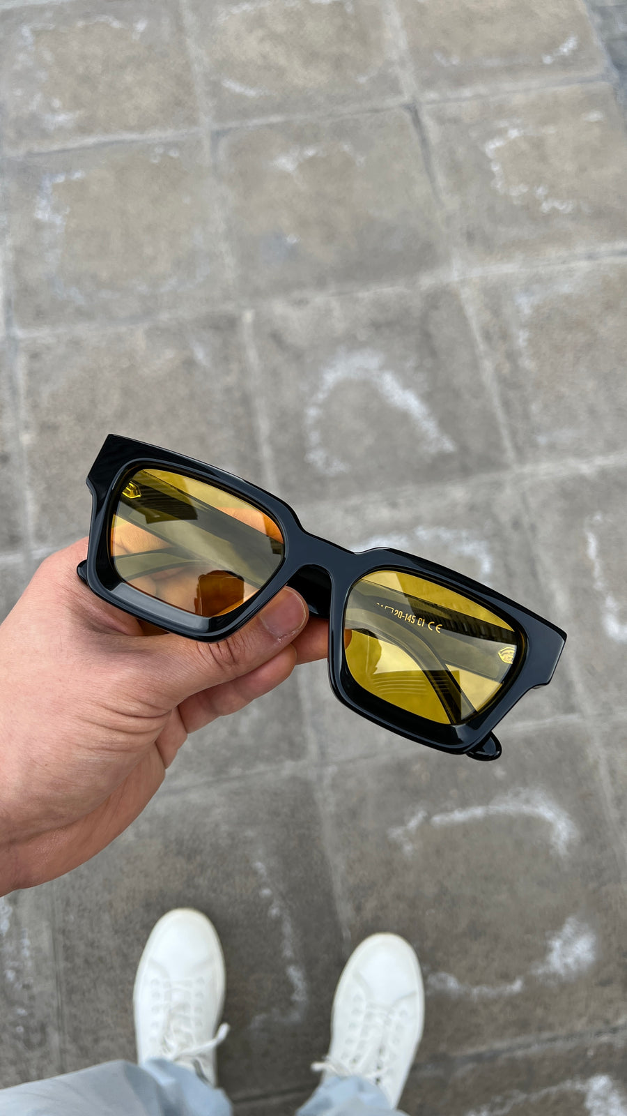 Micenas Black and Yellow