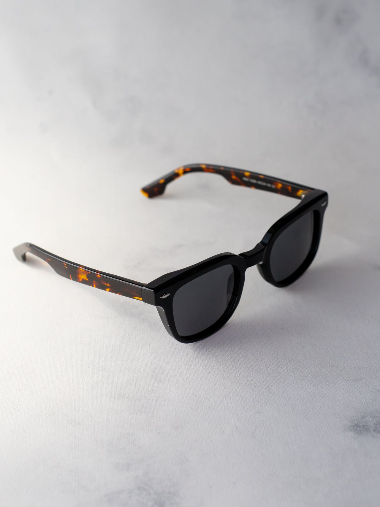 Apolo Tigris / Black