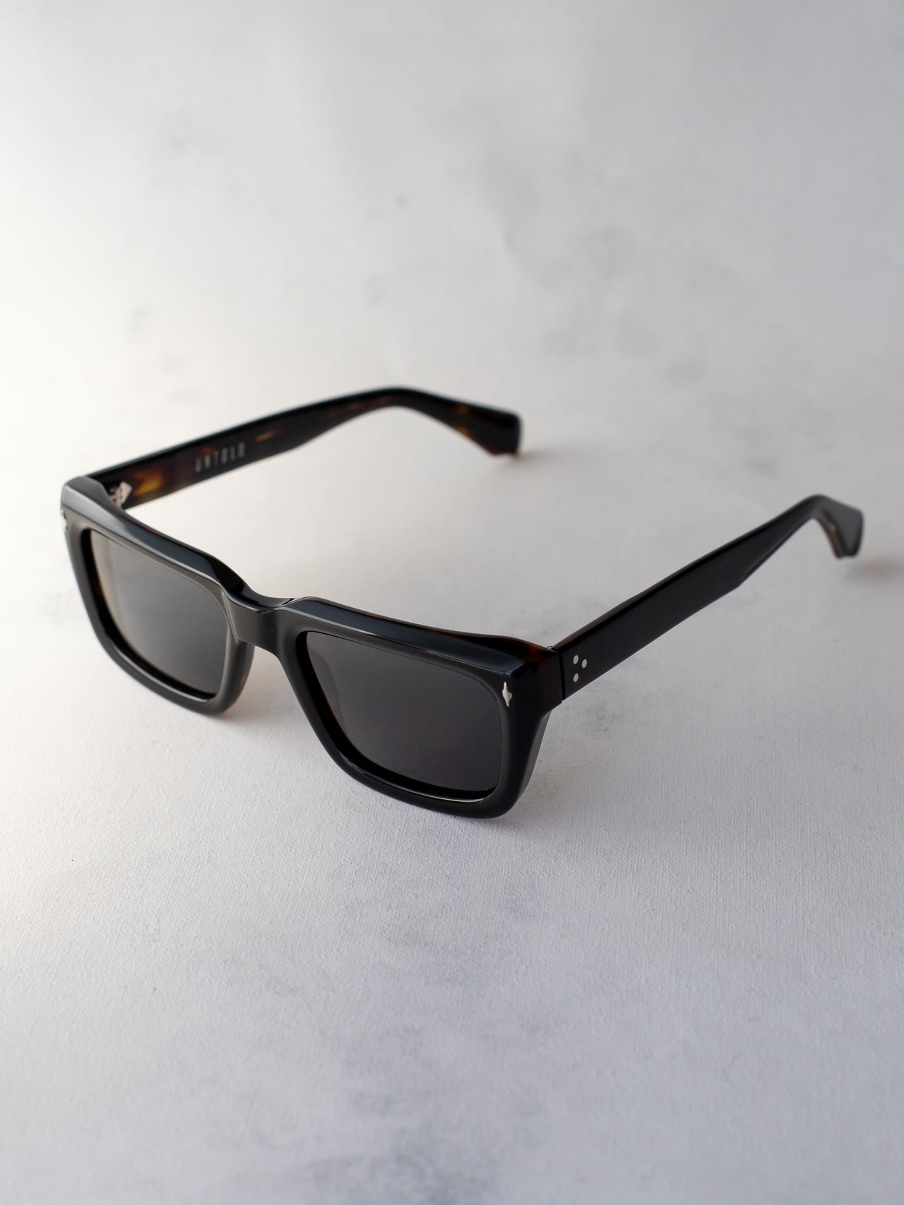 Creta Tigris / Black