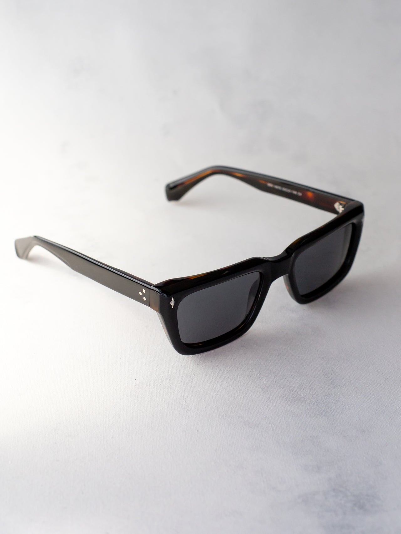 Creta Tigris / Black