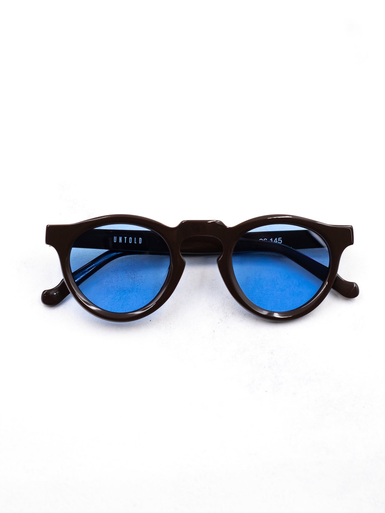 Ara Brown and Blue