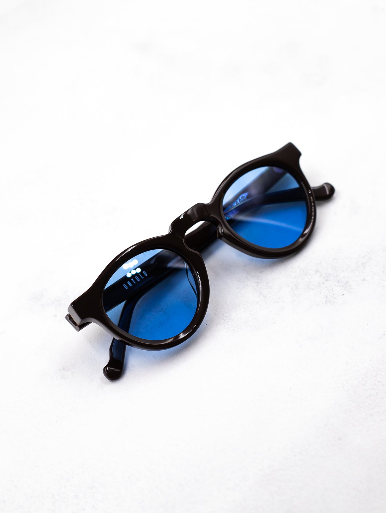 Ara Brown and Blue